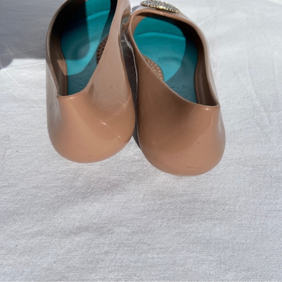 Oka B glossy chai color ballet flats with silver disc detail - Picture 3 of 9